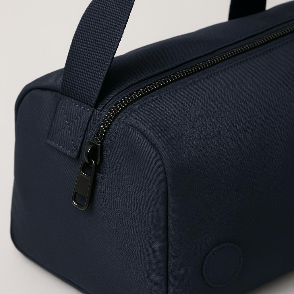 navy-foldable-bag-closeup-detail